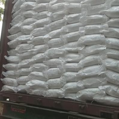 Bốc xếp tại KCN Long hậu