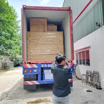 Bốc xếp tại KCN Vĩnh Lộc