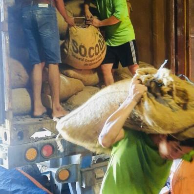 Bốc xếp KCN Việt Phát