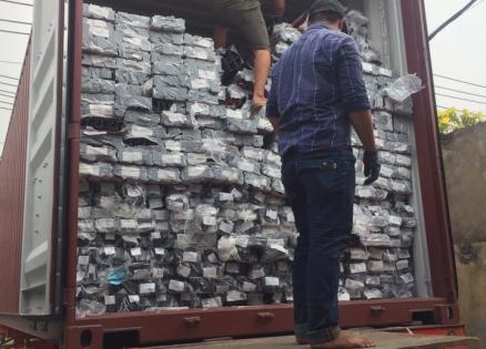 BỐC XẾP HÀNG HÓA KCN SÓNG THẦN